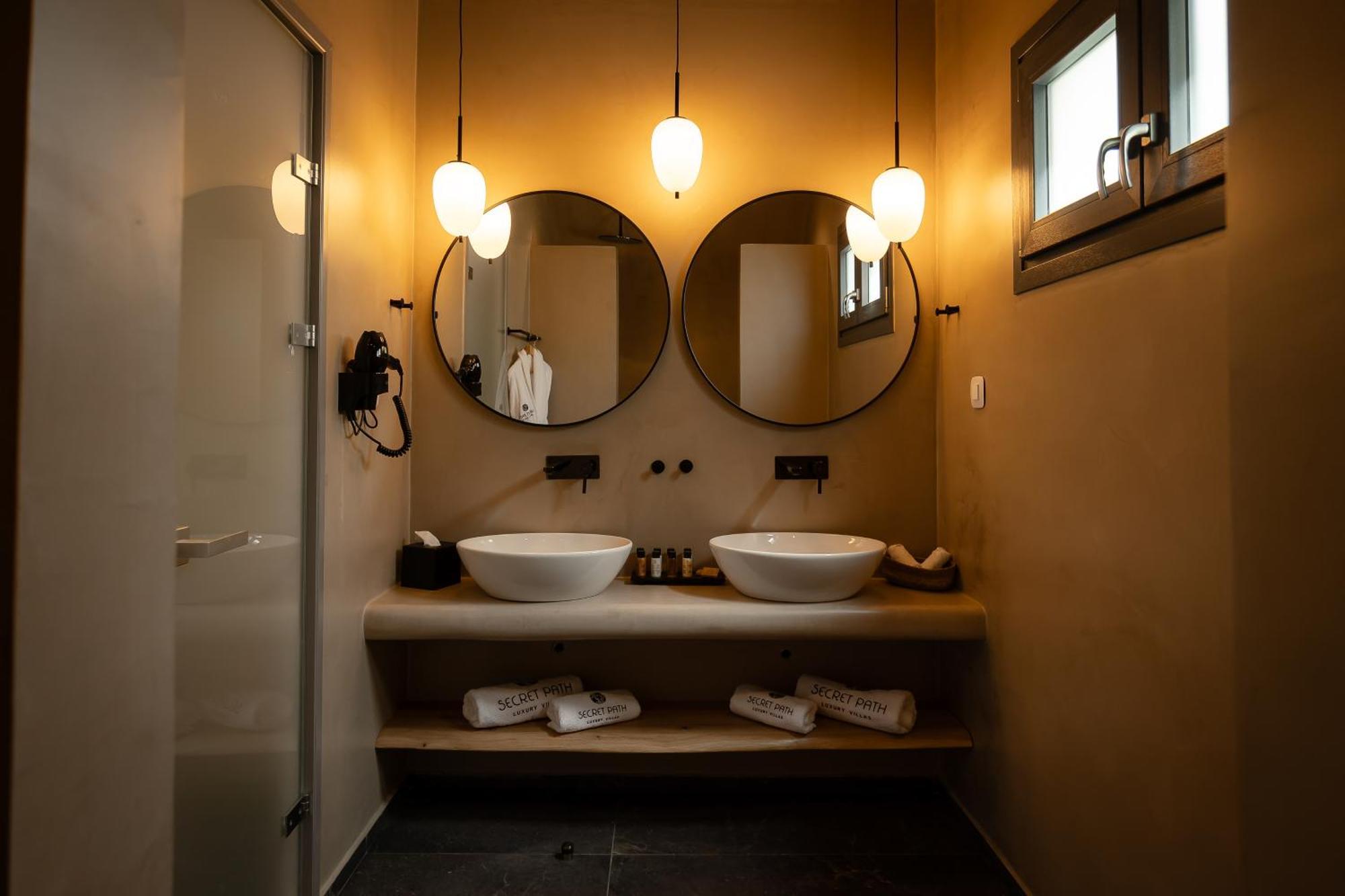 Secret Path Luxury Villas 易莫洛林 外观 照片